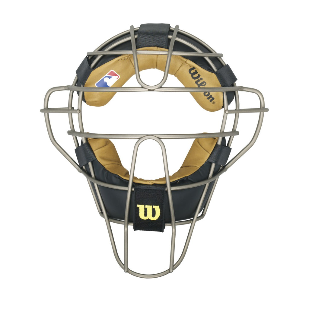 WILSON TITANIUM UMPIRE MASK